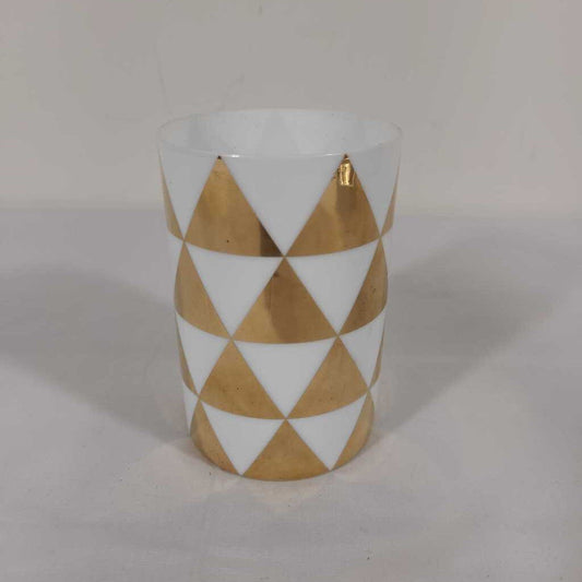 WHITE & GOLD TRIANGLE CUP