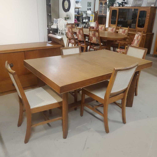 ASH TABLE W/4 CHAIRS