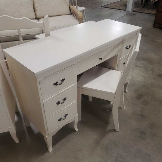 CREAM DESK W/CHAIR