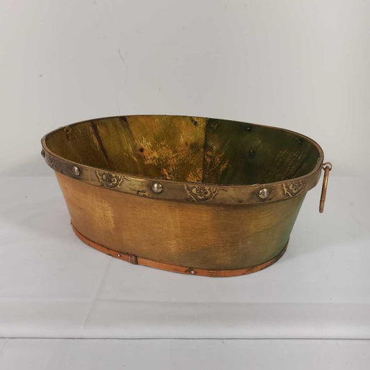 WOODEN BASKET W/GOLD TRIM - GREEN