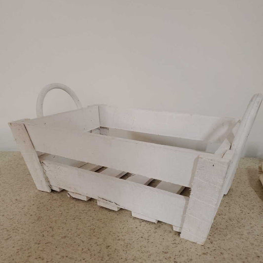 WHITE WOODEN CRATE