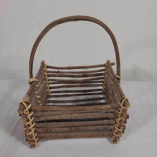 SQUARE TWIG BASKET