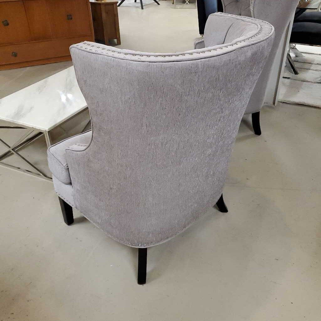 GREY STUDDED & TUFTED WINGBACK CHAIR