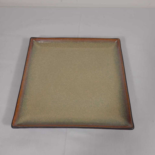 SQUARE CERAMIC PLATE