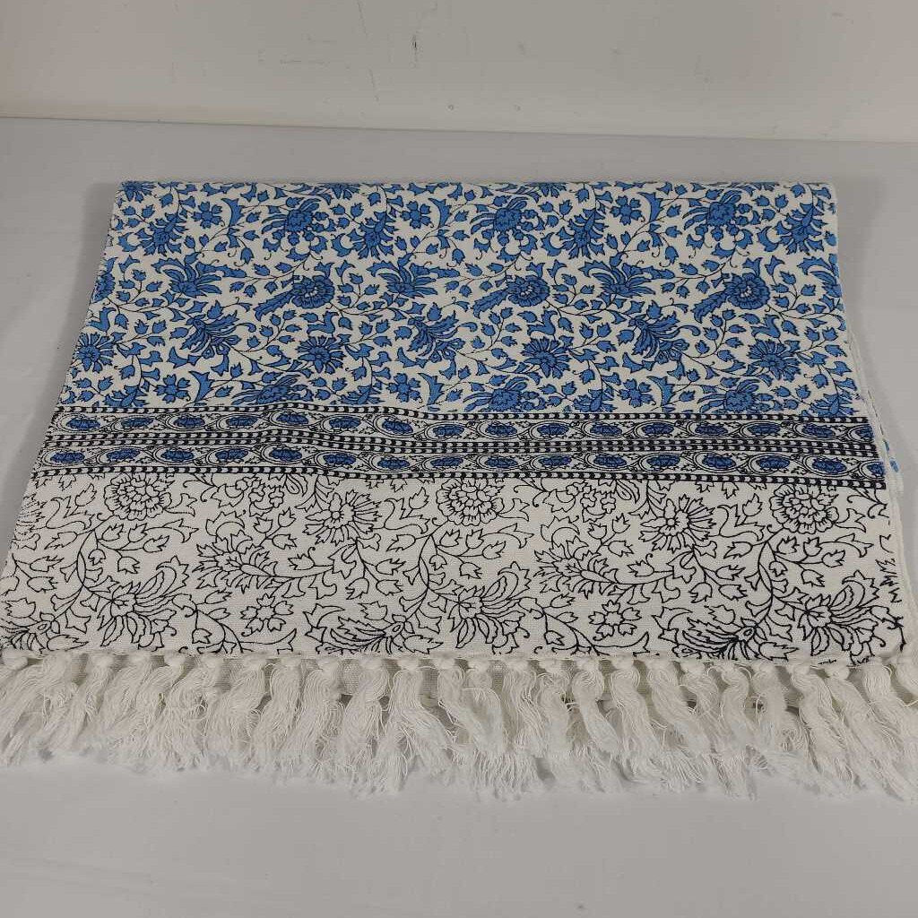 BLUE/WHITE COTTON TABLE RUNNER