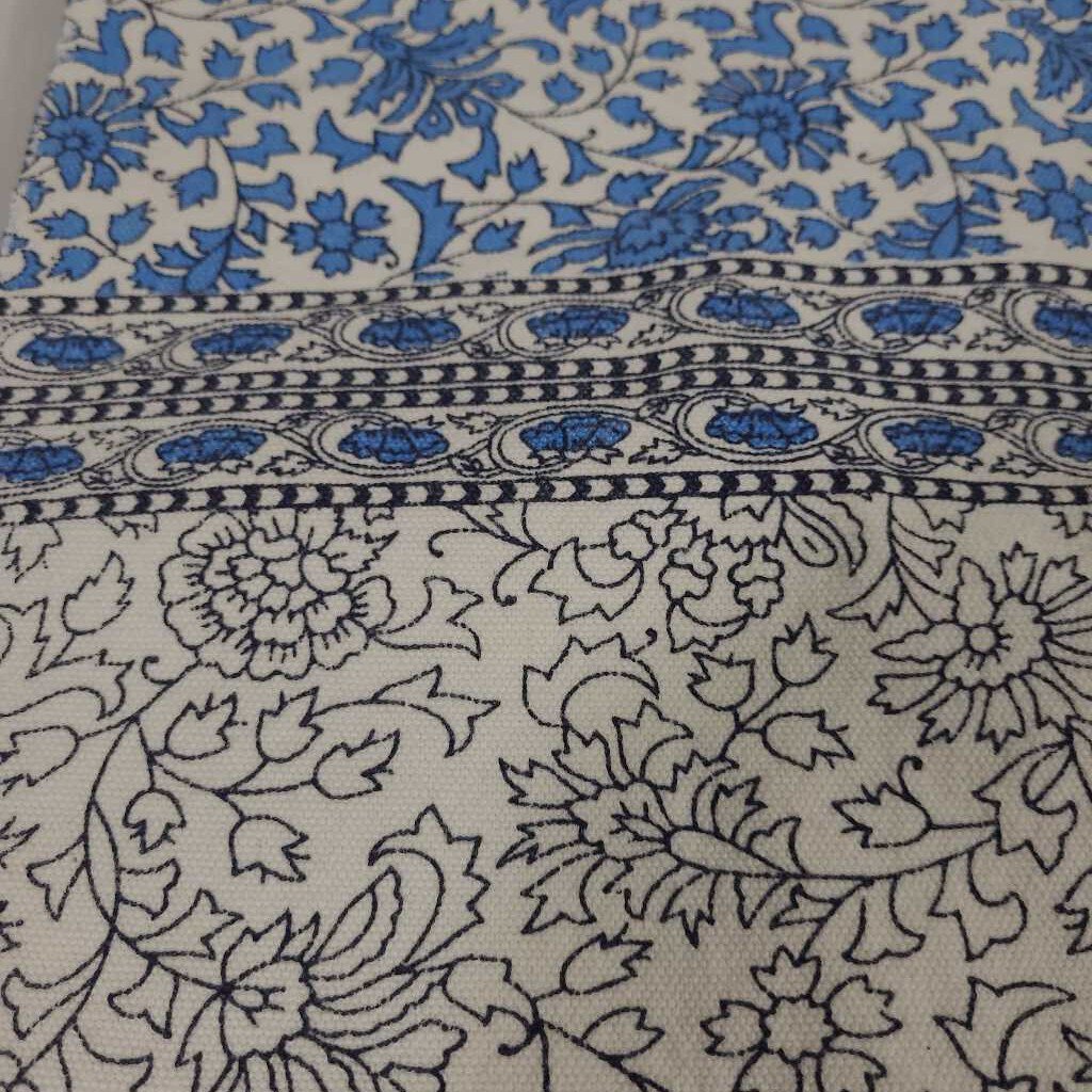 BLUE/WHITE COTTON TABLE RUNNER