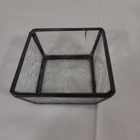 SM LEAD GLASS CANDLE HOLDER crack noted