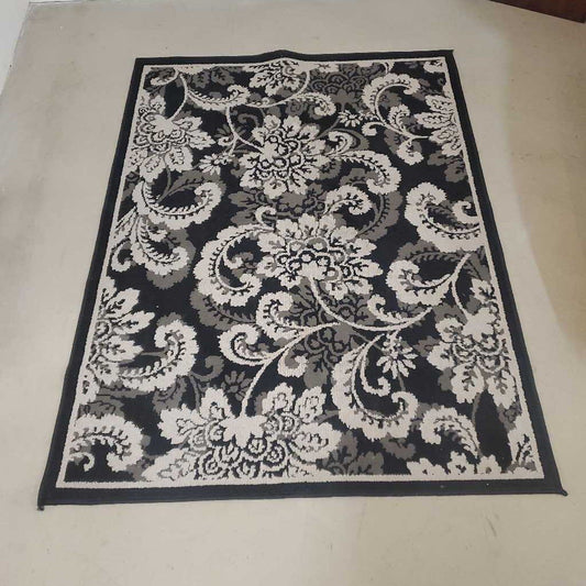 BLACK/ BEIGE AREA RUG