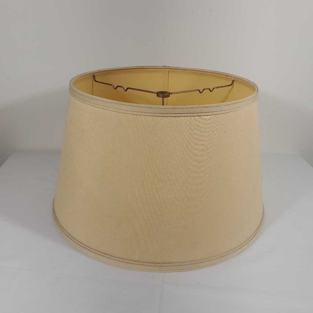 ROUND BEIGE LAMP SHADE