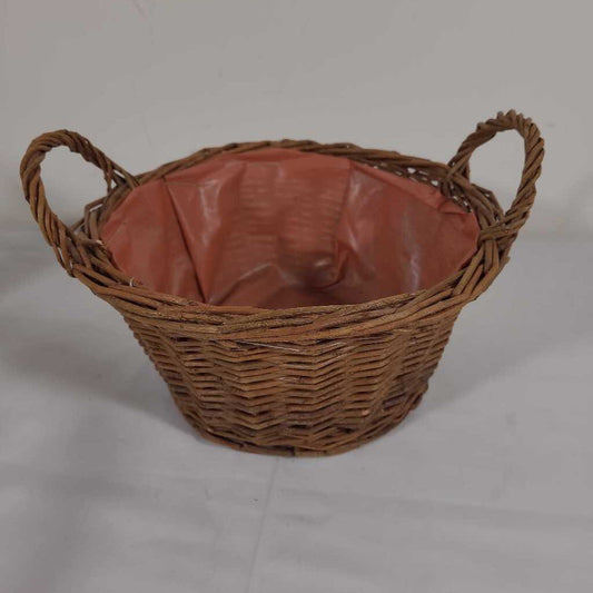 LINED BASKET