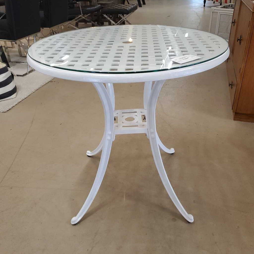 WHITE BISTRO TABLE W/GLASS TOP