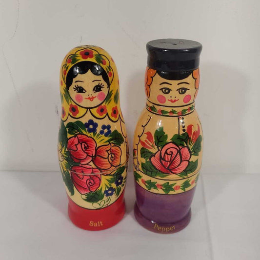 RODNIK RUSSIAN NESTING DOLL SALT & PEPPER