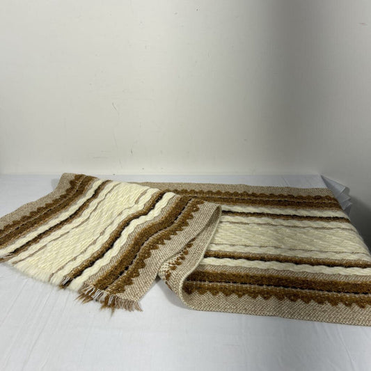 BROWN/BEIGE TABLE RUNNER