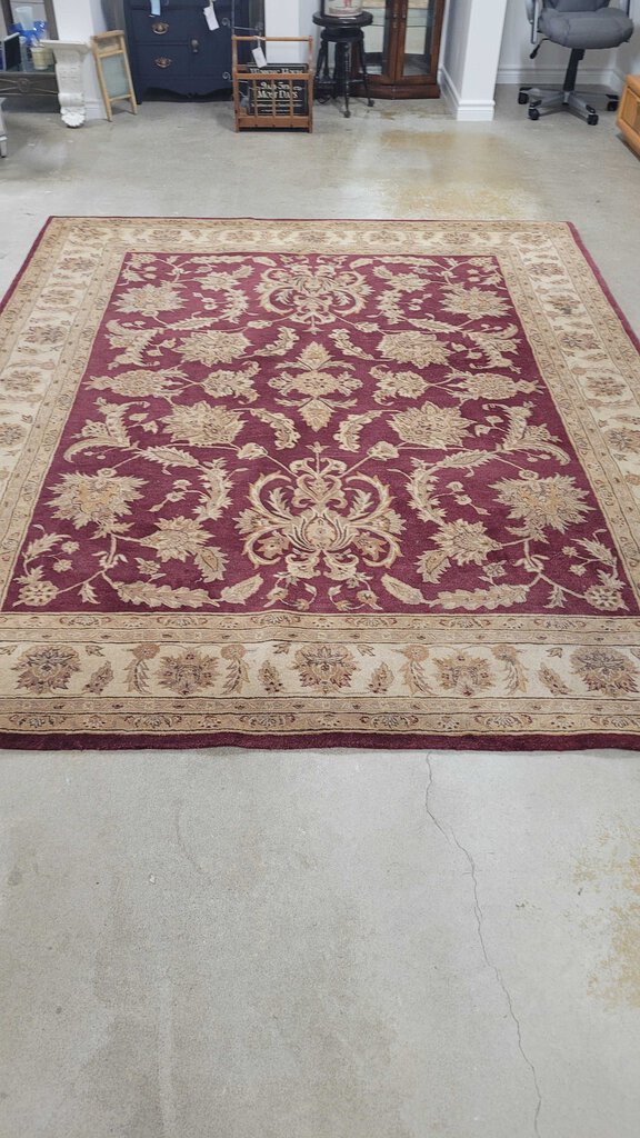 100% WOOL AREA RUG 7'9" X 9'9"