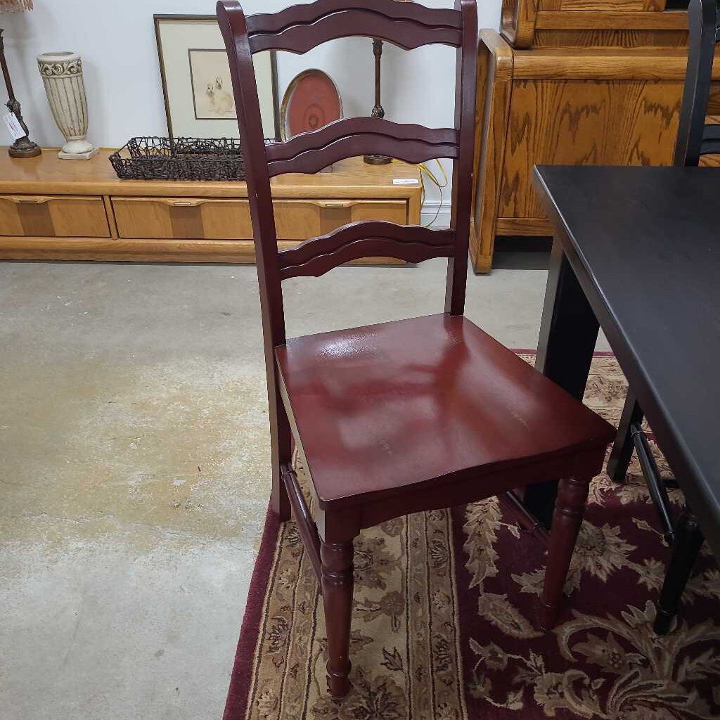 RED WOOD DINING CHAIR