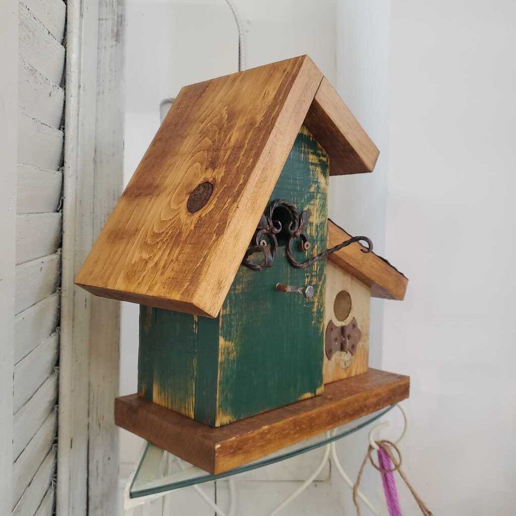 NEWLY MADE RECLAIMED WOOD BIRDHOUSE - GREEN W/SCROLL