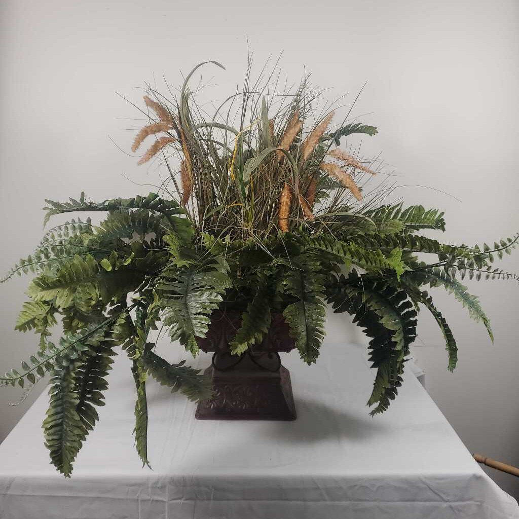 FAUX FERN & GRASS TOPIARY