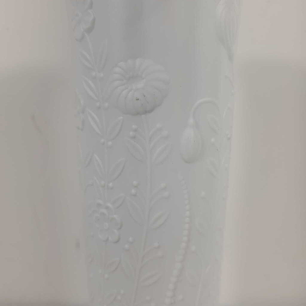 KAISER BISQUE WARE BUD VASE