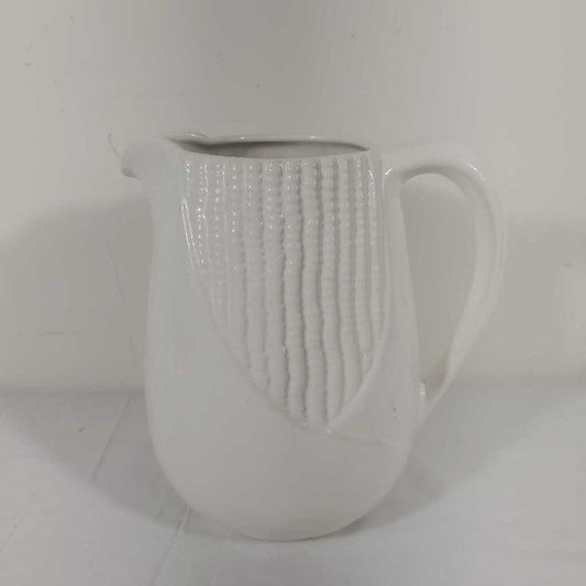 CORN PITCHER