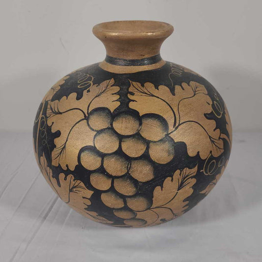 CERAMIC VASE W/GRAPES