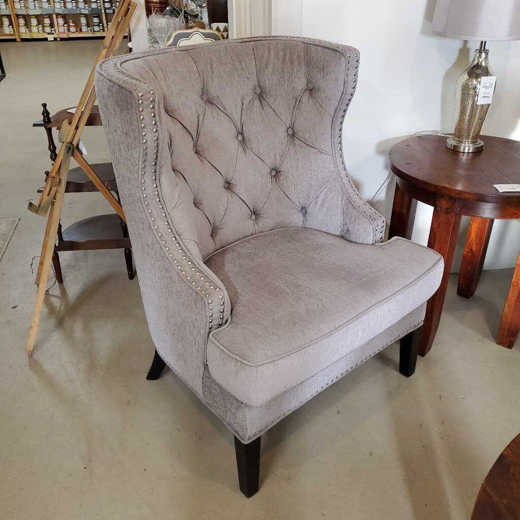 GREY STUDDED & TUFTED WINGBACK CHAIR