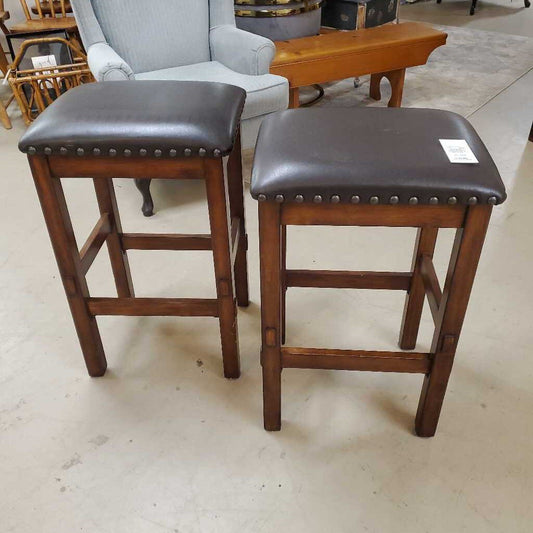 PR ASHLEY FURNITURE BAR STOOLS