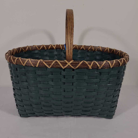 GREEN BASKET W/HANDLE