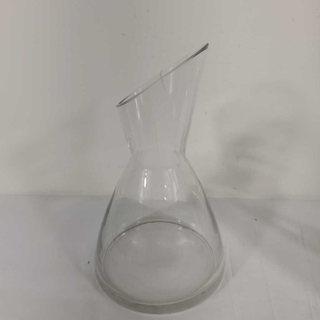 GLASS DECANTER