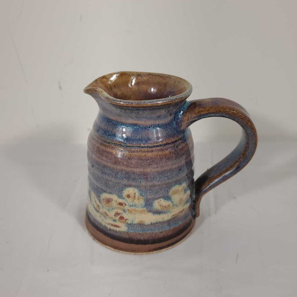 POTTERY CREAMER