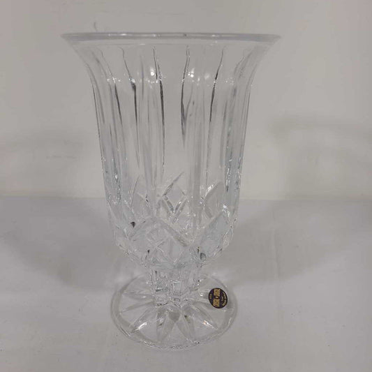 GLASS VASE