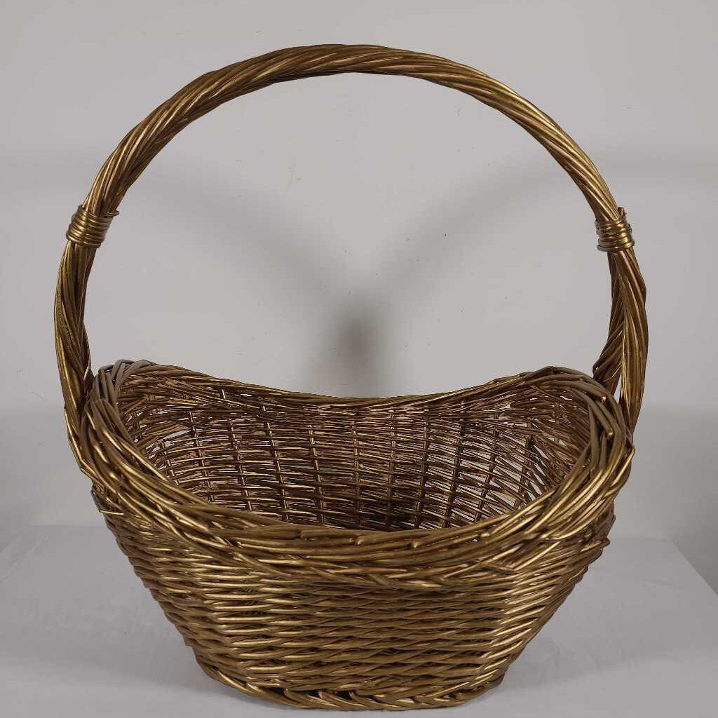 GOLD BASKET W/HANDLE