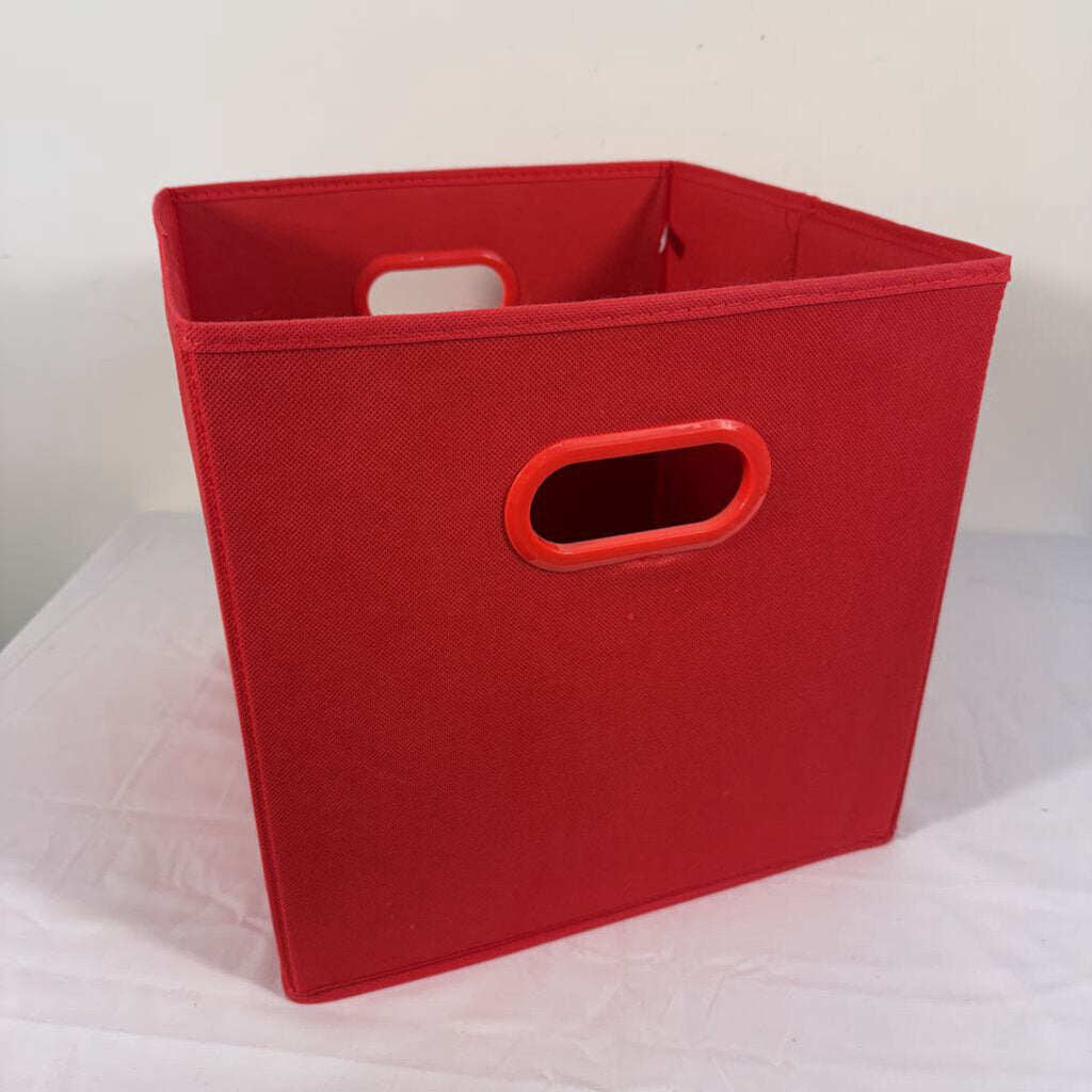 RED COLLAPSIBLE STORAGE CUBE