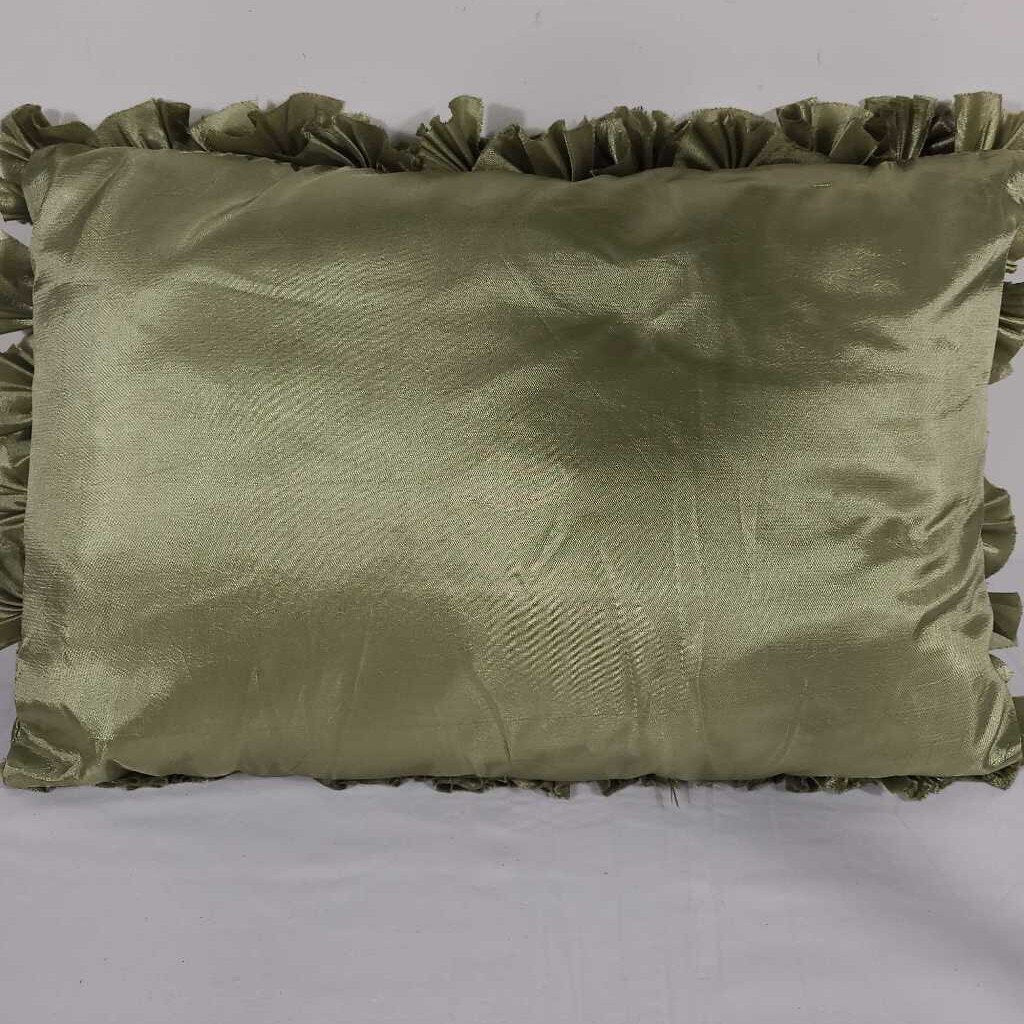 GREEN RUFFLE LUMBAR PILLOW