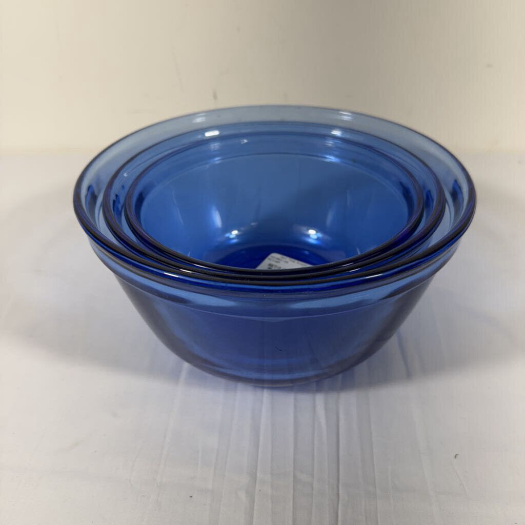 SET/3 COBALT BLUE MIXING BOWLS