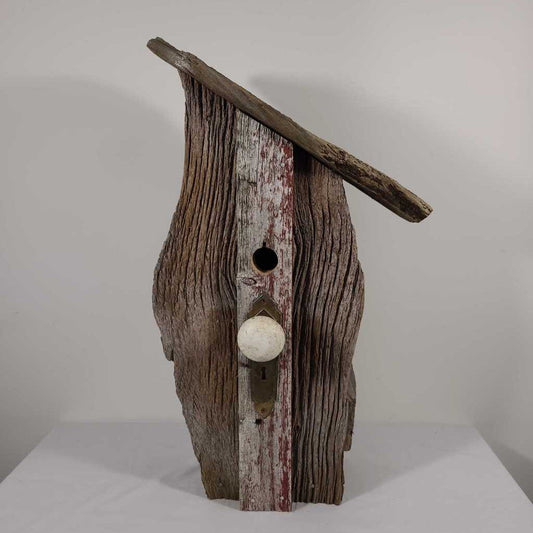 LG NEWLY MADE BIRDHOUSE