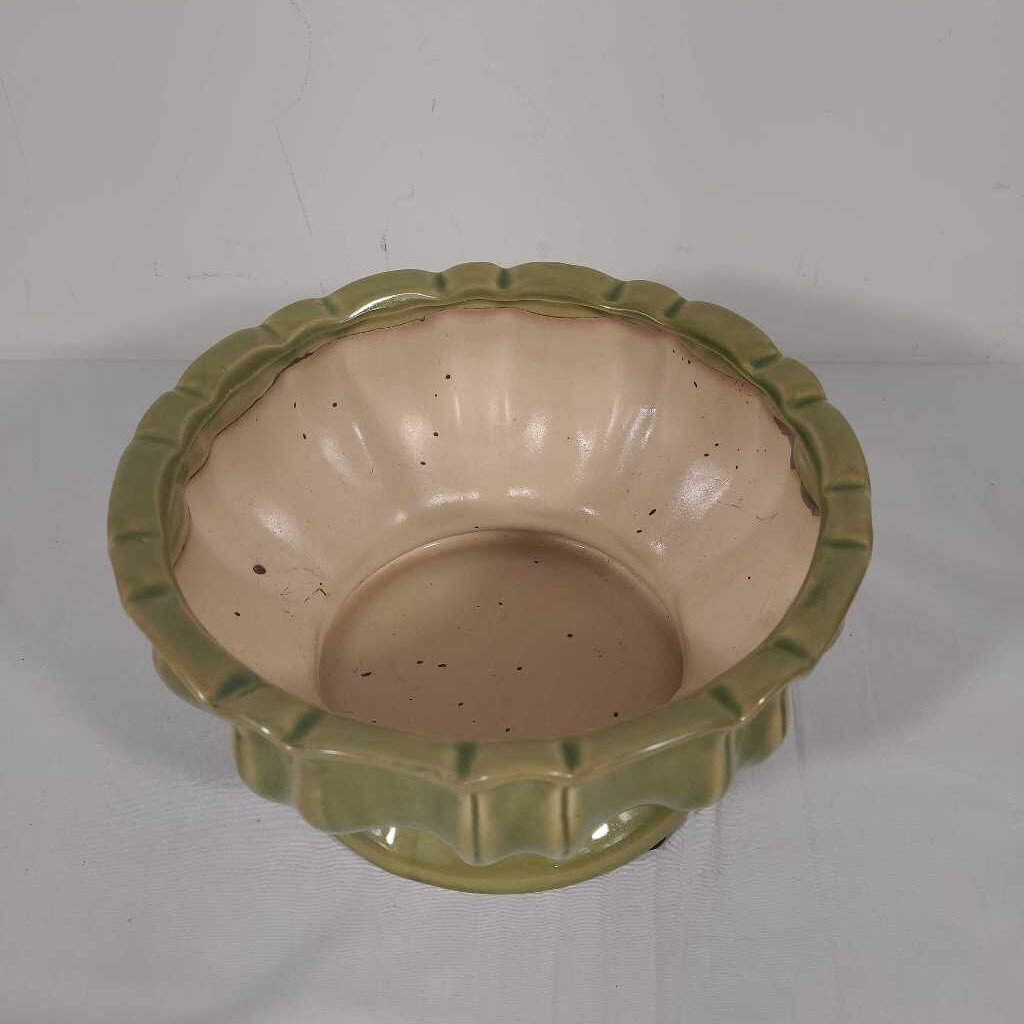 GREEN CERAMIC PLANTER