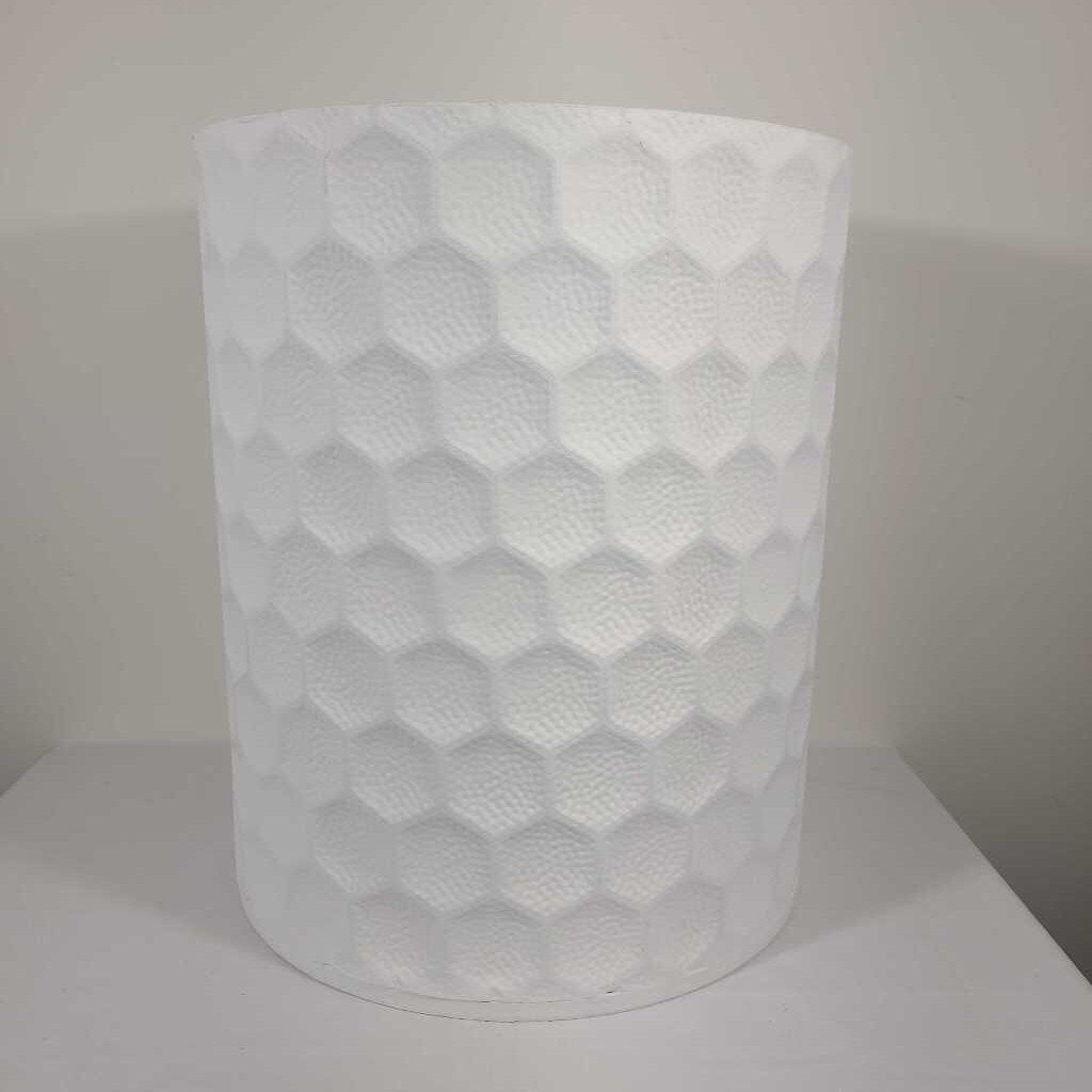 20" WHITE GEOMETRIC METAL PLANTER A