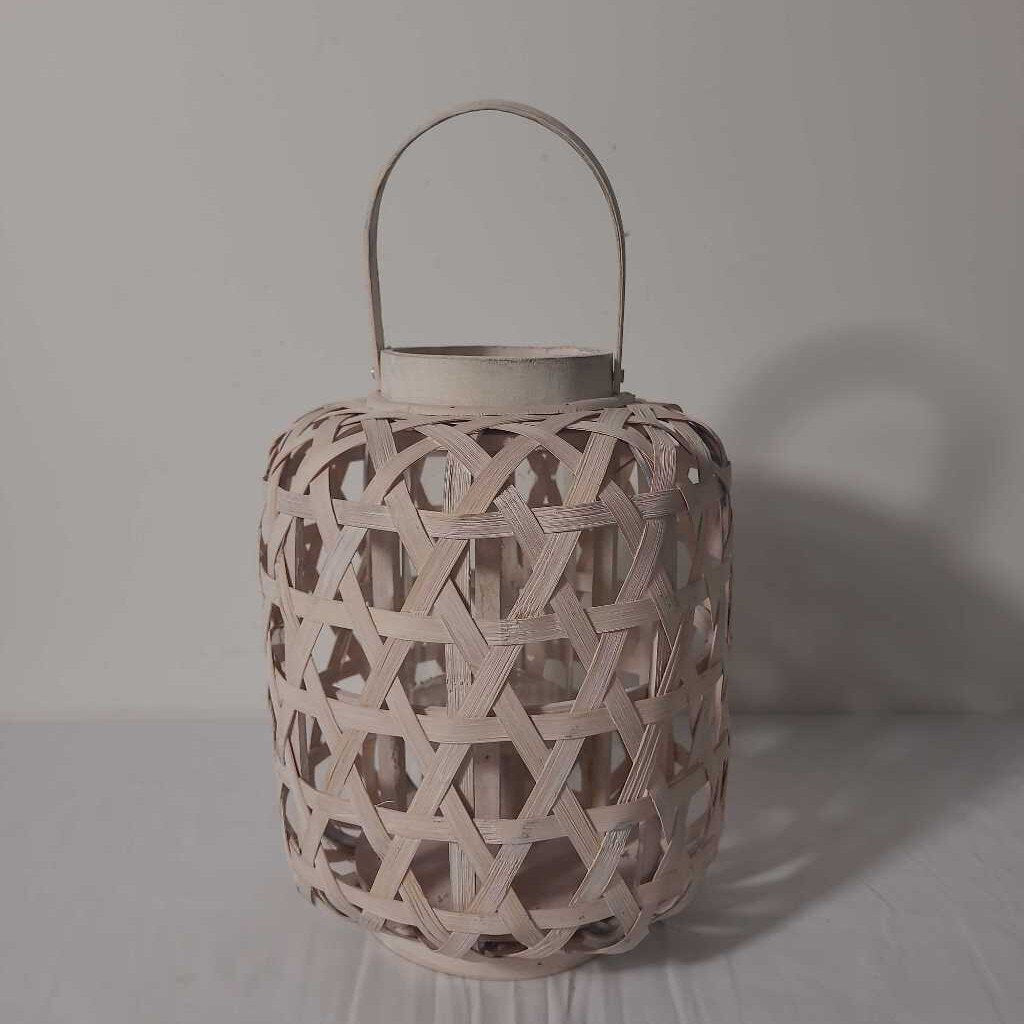 RATTAN LANTERN