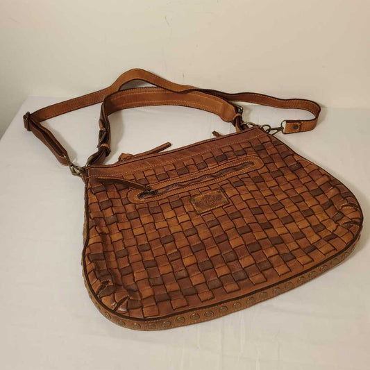 ELISABETTA BAYSIDE WOVEN LEATHER BAG