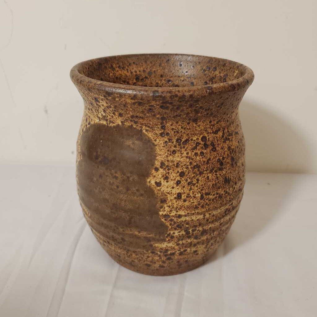 BROWN POTTERY VASE