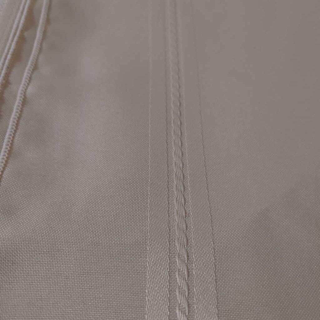 BEIGE TABLECLOTH