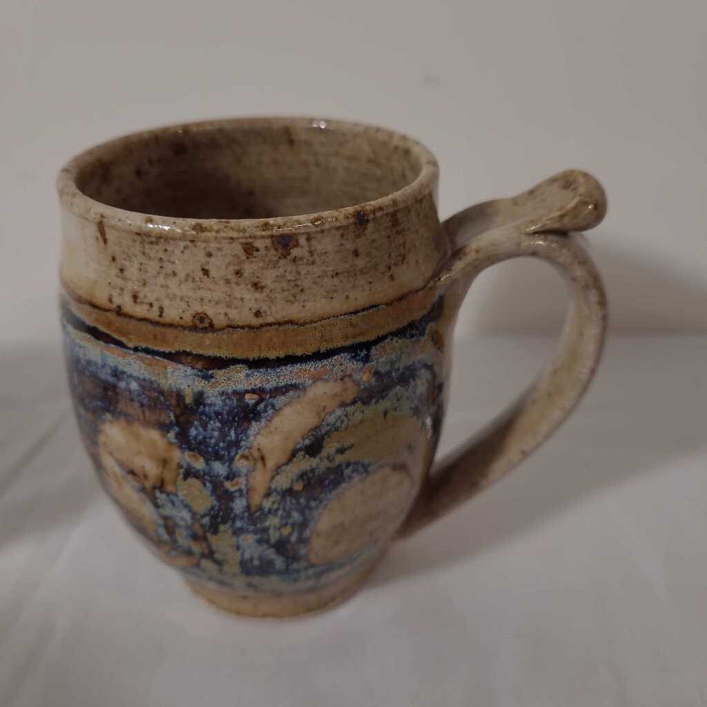 S/6 POTTERY MUGS