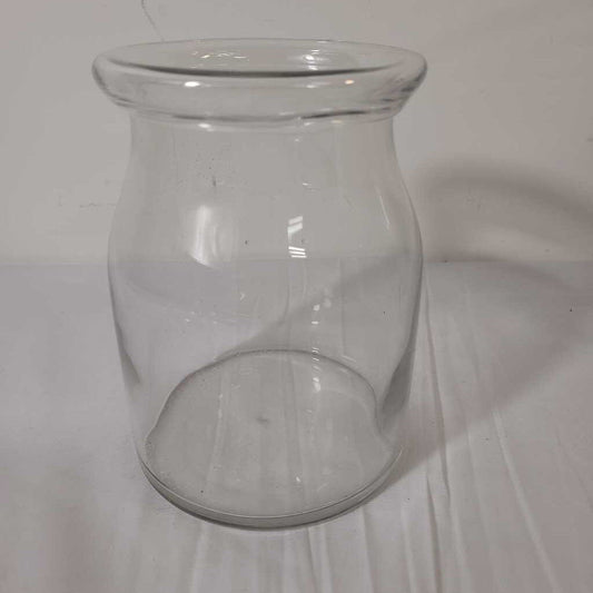 GLASS VASE W/LIP