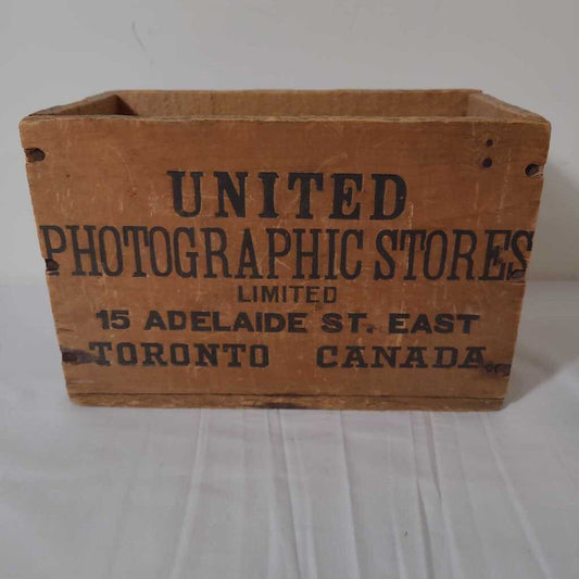 UNITED PHOTOGRAPHIC STORES BOX