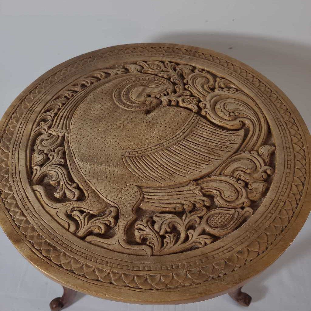 CARVED WOODEN ACCENT TABLE