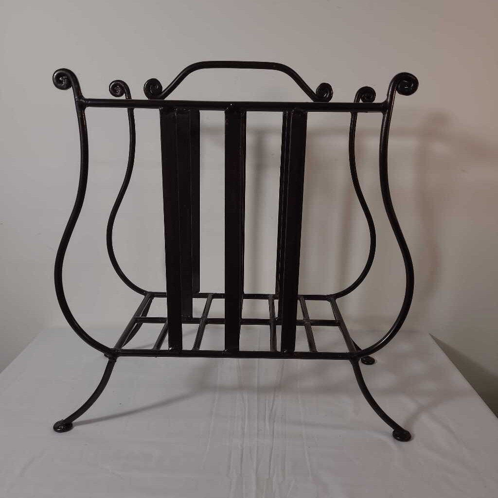 SOLID IRON MAGAZINE RACK