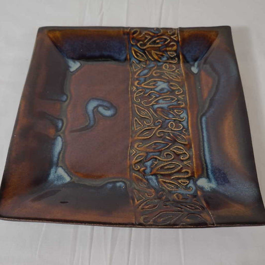 HILLBORN CERAMIC SQUARE PLATE