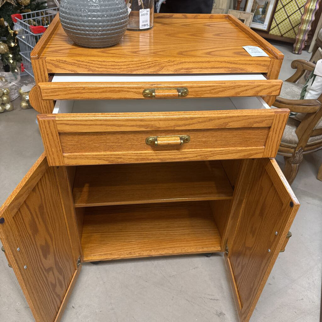 ROLLING OAK KITCHEN CABINET/ISLAND