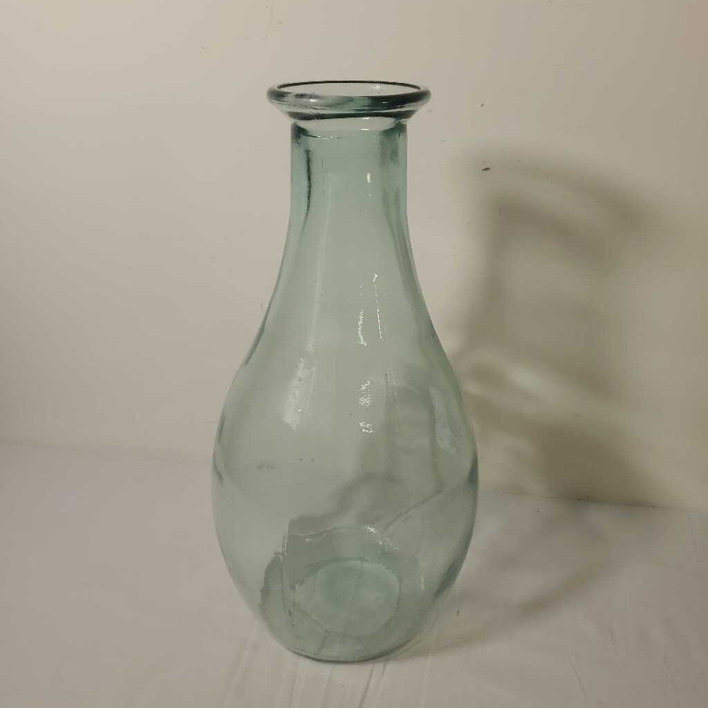 BLUE GLASS VASE