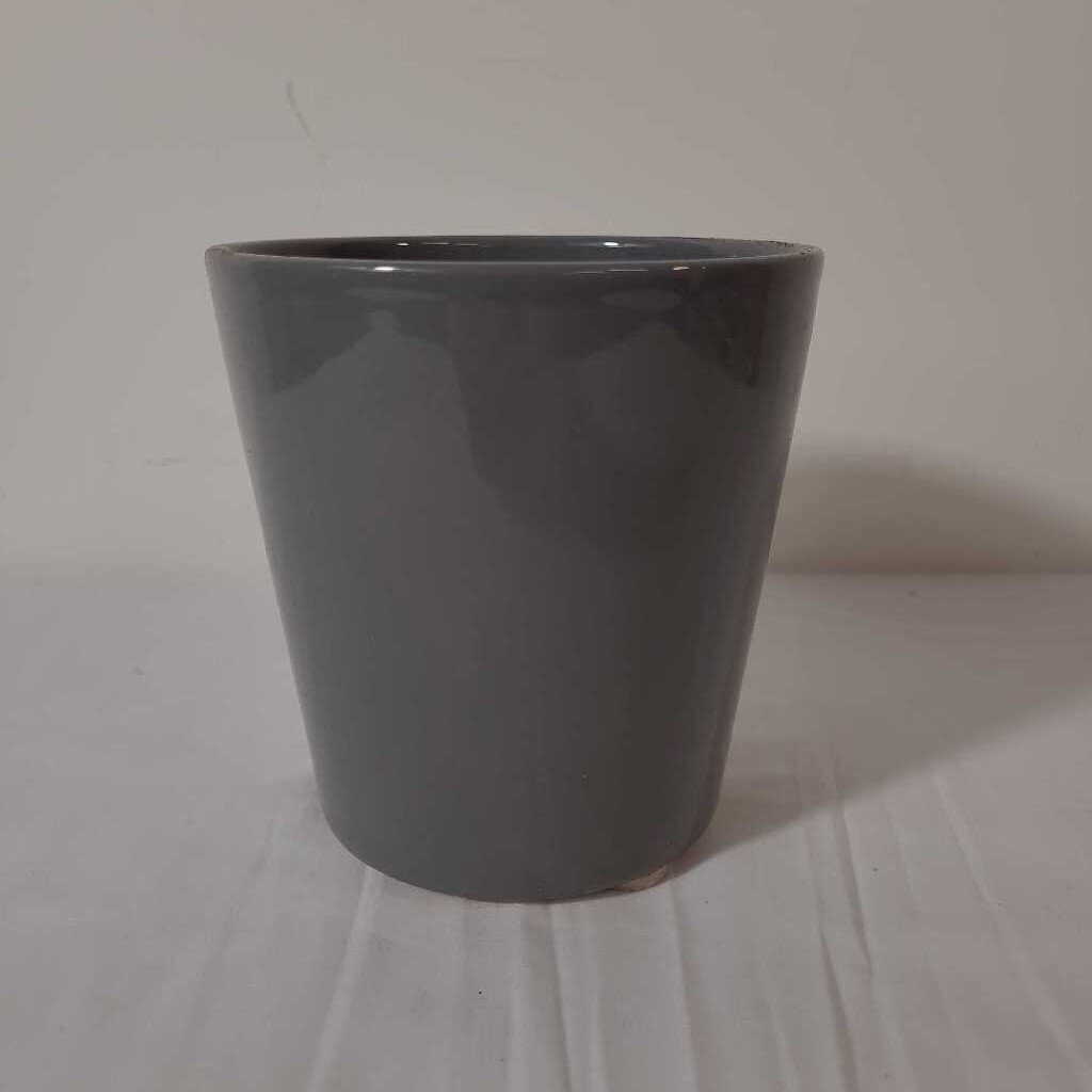 GREY CERAMIC POT